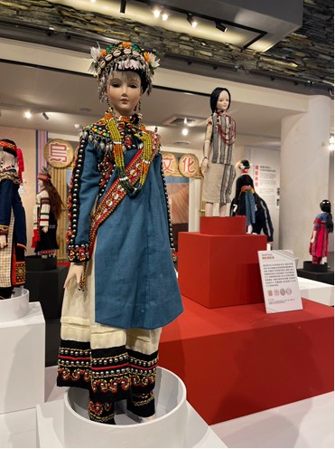 Betunux lukus 織·藝·憶 16族原住民娃娃風華再現服飾展示區
